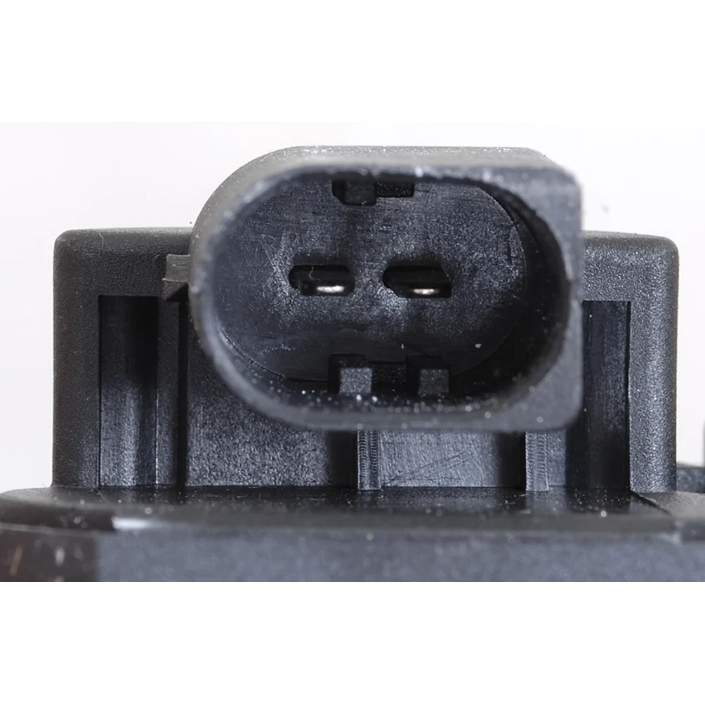 Spenningsregulator 12V Bosch vannkjølt